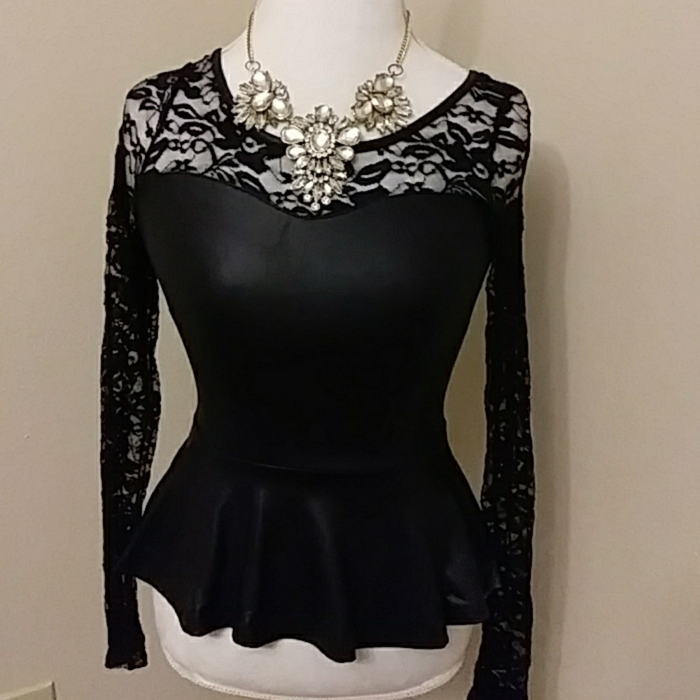 BLACK LACE STRETCH BLOUSE